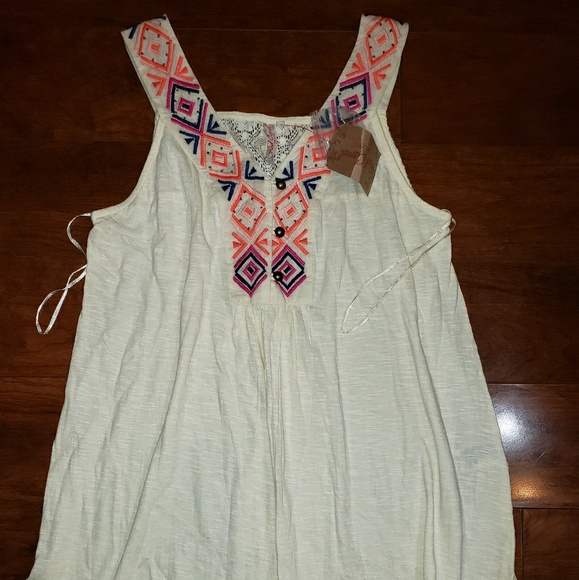 Red camel  sleeveless  summer  shirt purples oranges pink. BNWT cream. - Picture 3 of 16